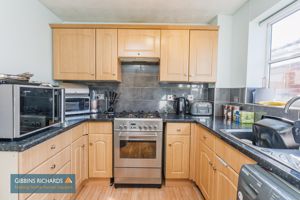 Kitchen- click for photo gallery